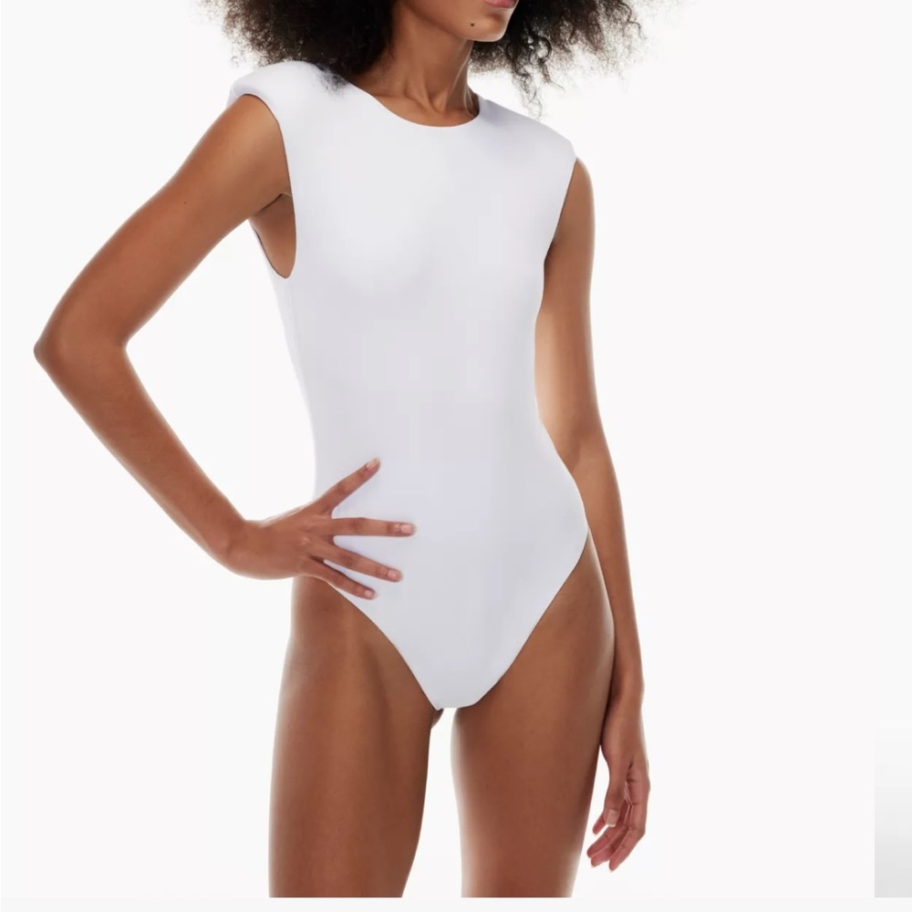 Aritzia Contour Shoulder Pad White Bodysuit NWT - Sz Small